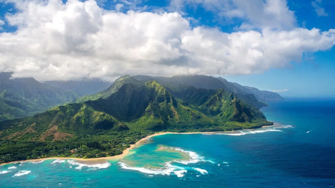 A beautiful sunset over the Hawaiian islands showcasing the diverse landscapes.